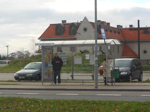 Miejskie przystanki autobusowe z nowymi nazwami 